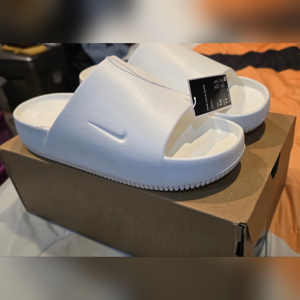 Nike Calm White Slides
